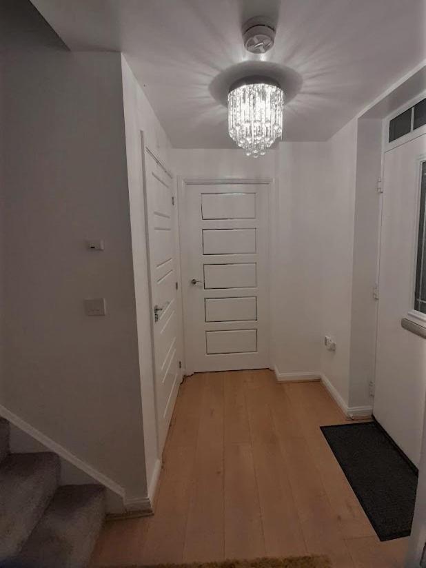 Beautiful 4 Bedroom Treasure Home Hemel Hempstead Ngoại thất bức ảnh