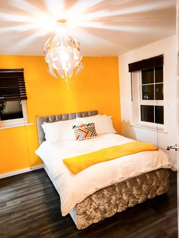 Beautiful 4 Bedroom Treasure Home Hemel Hempstead Ngoại thất bức ảnh